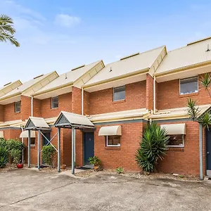Spring Hill Terraces Hotel